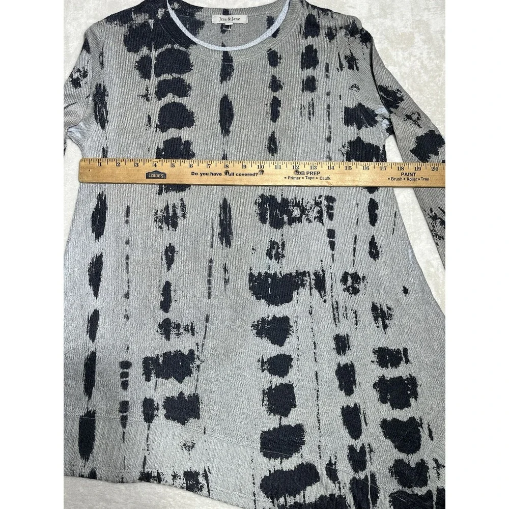 Jess & Jane Shirt Womens Small  Multicolor Abstract Crew Neck Tunic Top NWT